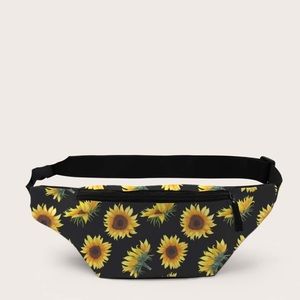 New! Daisy Fanny Pack🌻